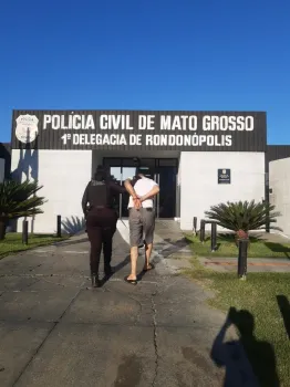 Homem condenado a quase 20 anos por roubo e receptao  preso pela Polcia Civil