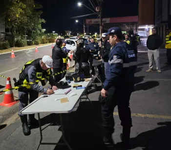 Opera��o Lei Seca prende 11 condutores alcoolizados e remove 29 ve�culos em Cuiab�