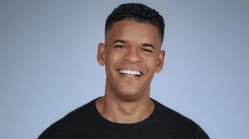 Felipe Velozo � o novo apresentador do >Estrela da Casa>: >CONTANDO AS HORAS! >