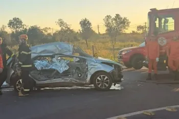 Acidente na estrada da Guia deixa tr�s mortos nas primeiras horas do dia