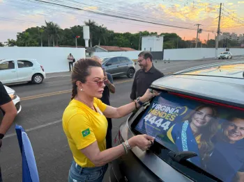 Virginia Mendes participa de adesiva�o no Parque das �guas