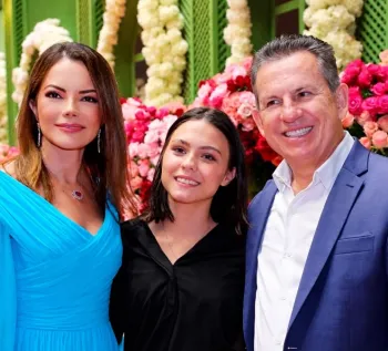 Stephany Leal junto com Virginia Mendes e Mauro Mendes (Foto: Assessoria)