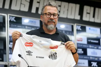 Clber Xavier comandar o Santos pela primeira vez nesta quinta-feira, s 18h, diante do CRB