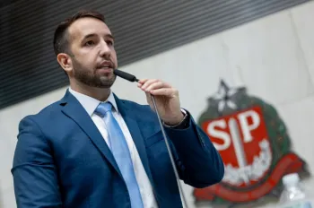O deputado estadual Tenente Coimbra fala no plenrio da Alesp