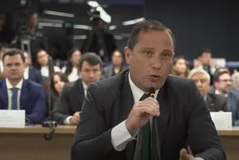 "Presenciei os fatos, mas n�o participei", diz Cid durante interrogat�rio