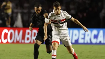 So Paulo e Corinthians se enfrentam no Brasileiro Foto: Rubens Chiri/ So Paulo F.C.