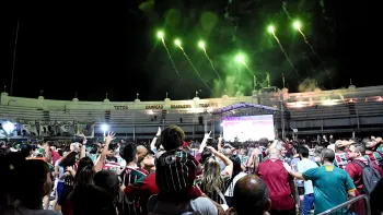 Torcida do Fluminense nas Laranjeiras