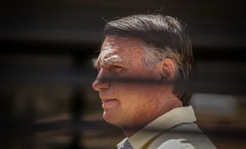 A determina��o da ordem de pris�o domiciliar de Bolsonaro, em 4 de agosto, foi precedida pela obrigatoriedade de uso de tornozeleira