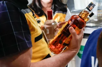 Fiscaliza��o de bebidas� Divulga��o/Governo de SP
