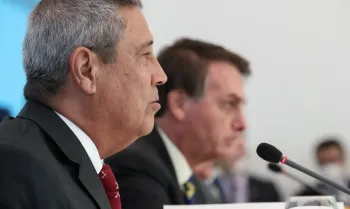 � Marcos Corr�a/PR