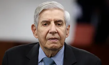 PGR manifesta-se a favor do pedido de pris�o domiciliar para o general da reserva Augusto Heleno, de 78 anos