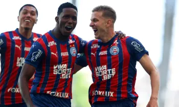 Jogadores do Bahia comemoram gol - Foto: Let�cia Martins/EC Bahia