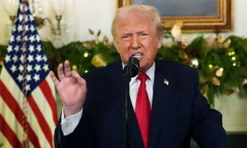O presidente americano, Donald Trump, elevou o tom, neste s�bado (17), em seu empenho por adquirir a Groenl�ndia