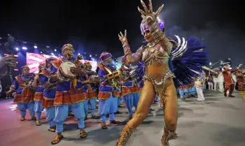 S�o Paulo (SP), 09/03/2025 - Carnaval 2025 - Samb�dromo do Anhembi, desfile das Campe�s do carnaval de S�o Paulo. Escola de Samba Mocidade Alegre. Foto: Paulo Pinto/Ag�ncia Brasil