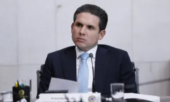 Conversas entre Toffoli e Vorcaro tamb�m foram encontradas pela Pol�cia Federal no celular do banqueiro