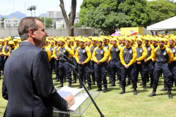 O prefeito Eduardo Paes em formatura dos primeiros agentes da For�a Municipal Foto: Divulga��o/Prefeitura do Rio/Marcos de Paula