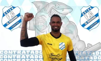 Justi�a do RJ nega habeas corpus, e goleiro Bruno segue foragido