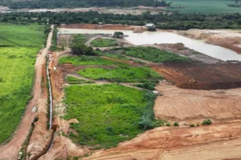 Relat�rio t�cnico da Sema constatou assoreamento no local e constru��o em �rea de Preserva��o Permanente (APP). – Fotos: Sema