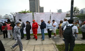 Os peruanos eleger�o um novo presidente entre um n�mero recorde de 35 candidatos para liderar um pa�s assolado pelo crime organizado e pela instabilidade pol�tica cr�nica.