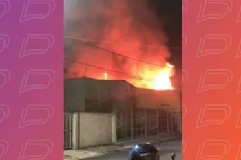 Inc�ndio atingiu casa noturna de Cuiab� nesta sexta-feira (17). - Foto: Reprodu��o