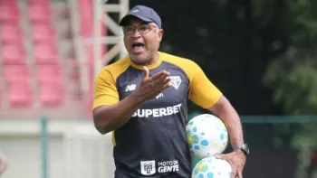 Roger Machado segue pressionado no S�o Paulo e vem sendo alvo de cr�ticas	
 Divulga��o/S�o Paulo