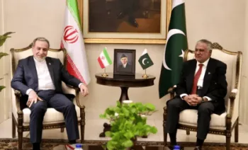 O Chanceler Iraniano, Abbas Araqchi, se encontra com seu hom�logo paquistan�s, Ishaq Dar, em Islamabad nesta sexta-feira (24)� ESMAEIL BAQAEI
