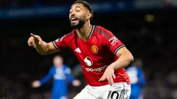 Matheus Cunha comemora gol marcado contra o Chelsea Manchester United / X / Divulga��o