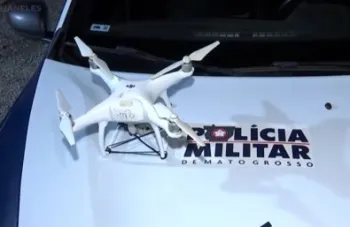 Drone que levaria drogas para cadeia cai em Cuiab�