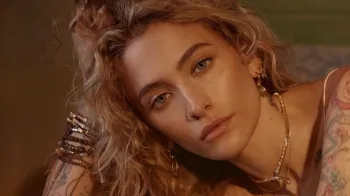 Paris Jackson anuncia lan�amento de single. Reprodu��o/ Instagram