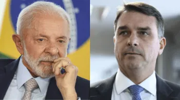 O presidente Lula, � esquerda, e o senador Fl�vio Bolsonaro, � direita. Reprodu��o