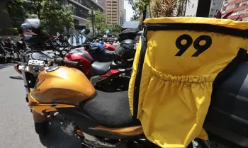 A 99 monitorar o comportamento de motociclistas parceiros Foto: Paulo Pinto/Ag�ncia Brasil