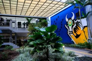 Servidores P�blicos de Mato Grosso fazem protesto por reajuste salarial