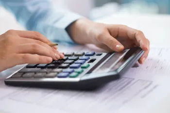 O programa de renegocia��o vai at� agosto e prev� descontos de at� 90% para d�bitos banc�rios