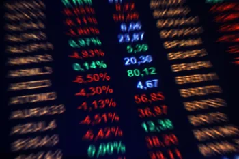 Painel de a��es de empresas que comp�em o Ibovespa Cris Faga/NurPhoto via Getty Images