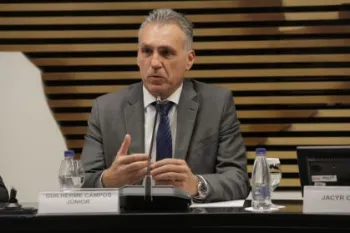 N�o h� possibilidade de adiamento do an�ncio, porque o tempo de plantar � independente de qualquer coisa. Ayrton Vignola