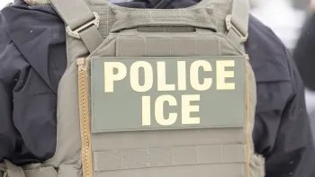 Agente do ICE (Servi�o de Imigra��o, Alf�ndega e Prote��o de Fronteiras) em Minnesota, Estados Unidos Christopher Juhn/Anadolu via Getty Images
