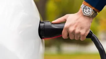 Tecnologia ataca principal gargalo dos el�tricos: carga r�pida e degrada��o da bateria frimufilms/Magnific