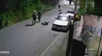 Cena do crime registrada por c�meras de seguran�a