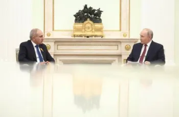 Presidente russo, Vladimir Putin, e o primeiro-ministro arm�nio, Nikol Pashinyan, em 1� de abril de 2026. Foto: Sputnik/Sofya Sandurskaya/Pool via REUTERS