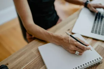 Convocados devem apresentar documenta��o (Foto: Unsplash)