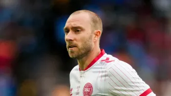 Christian Eriksen desmaia durante jogo da Dinamarca cinco anos ap�s parada card�aca