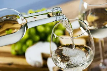 Goulean Blanc: o vinho franc�s perfeito para dias de calor. -Foto: Reprodu��o