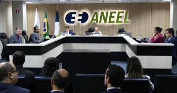 Imagem mostra reuni�o realizada na sede da Aneel. Cr�dito: Flickr/Aneel