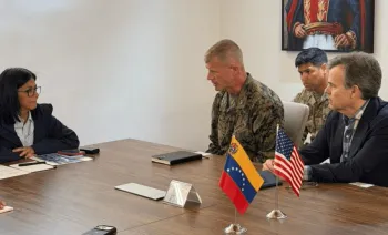 A presidente interina da Venezuela, Delcy Rodr�guez, se re�ne com autoridades dos EUA para coordenar ajuda em meio aos terremotos que atingiram o pa�s.