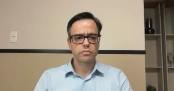 Jos� Ronaldo Souza, professor de Economia da Ibmec-RJ