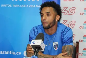 Ryan Mendes, capit�o de Cabo Verde, � investigado por estupro