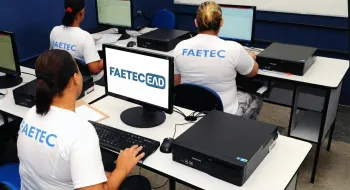 Faetec: podem se inscrever pessoas com mais de 16 anos, com diferentes n�veis de escolaridade (Foto: Divulga��o/Faetec)