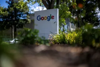 Logotipo do Google � visto em um centro de pesquisa da empresa em Mountain View, Calif�rnia, EUA, em 13 de maio de 2025. REUTERS/Carlos Barria