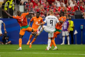 Jogador Erling Braut Haaland no jogo contra a Costa do Marfim na Copa do Mundo. Foto: RICHARD CALLIS/FOTOARENA/ESTAD�O CONTE�DO