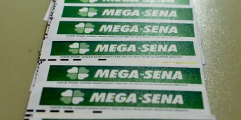 Bilhetes de aposta da Mega-Sena. � Marcello Casal Jr/Ag�ncia Brasil
